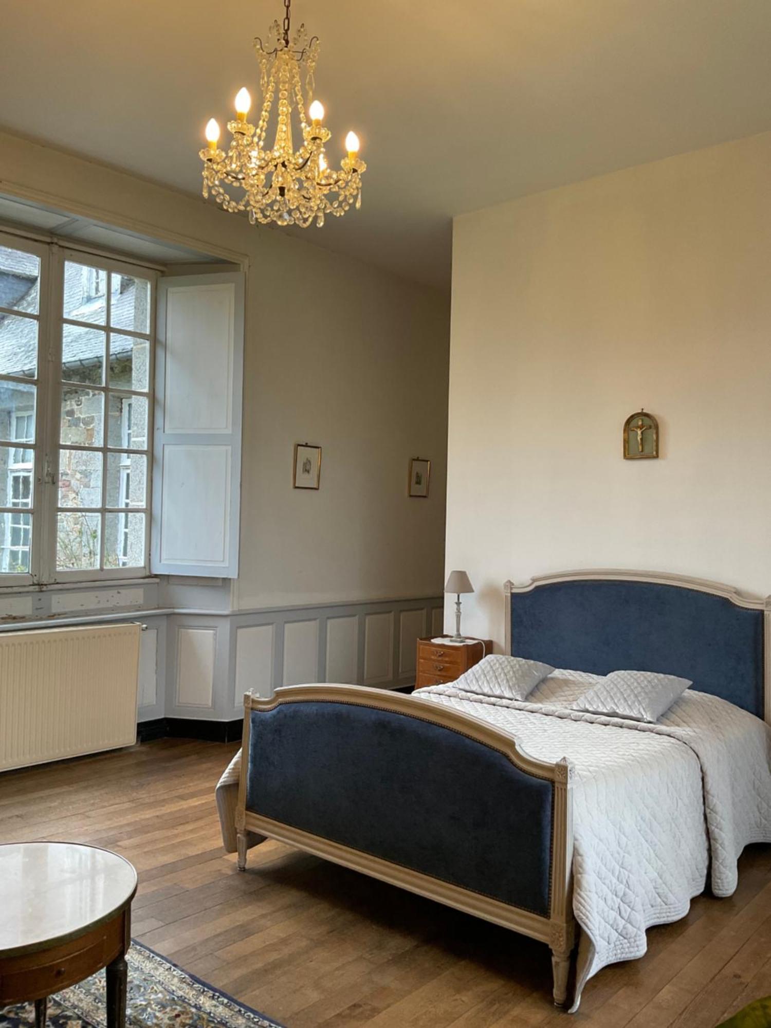 Bed and Breakfast Le Logis D'Équilly Exterior foto