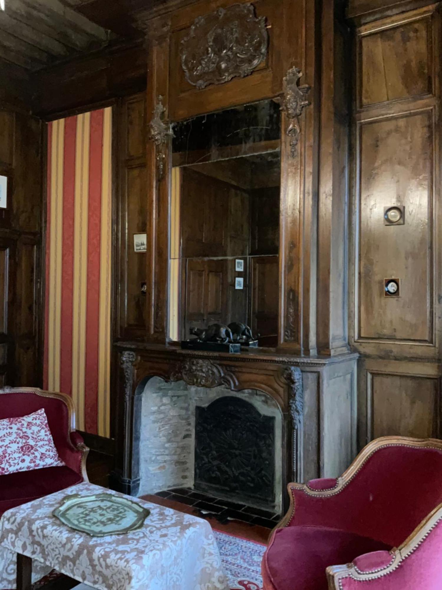 Bed and Breakfast Le Logis D'Équilly Exterior foto